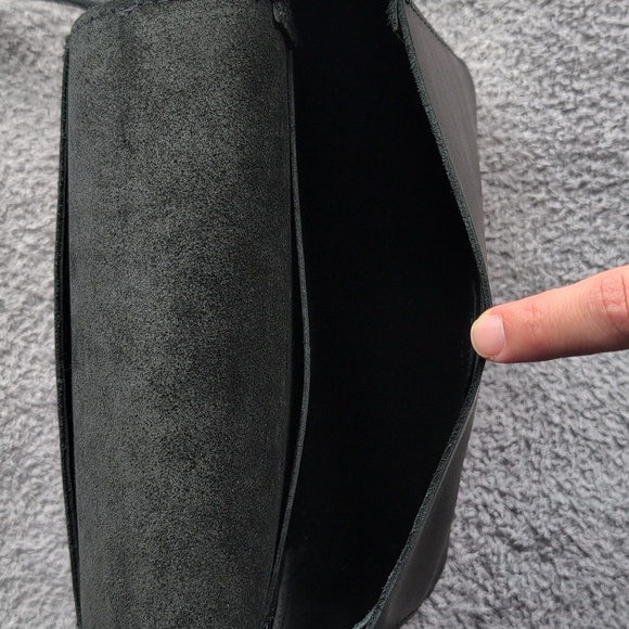 Portland Leather Mini Metro Crossbody In Smooth Black - Picture 7 of 12